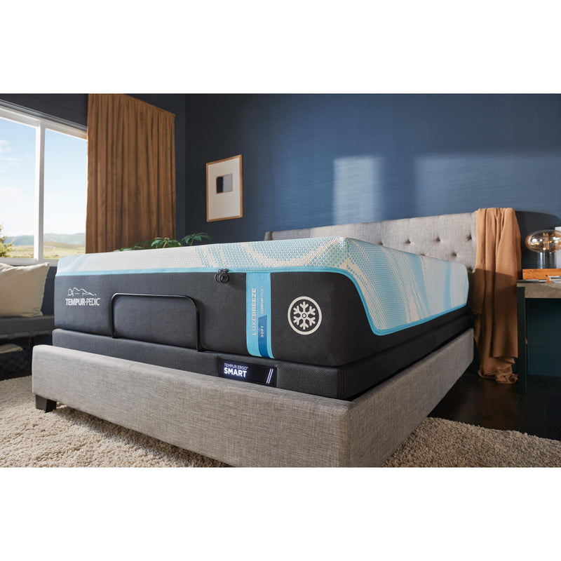  Tempur-Pedic Tempur-LuxeBreeze® Soft Mattress Set (Queen) IMAGE 5