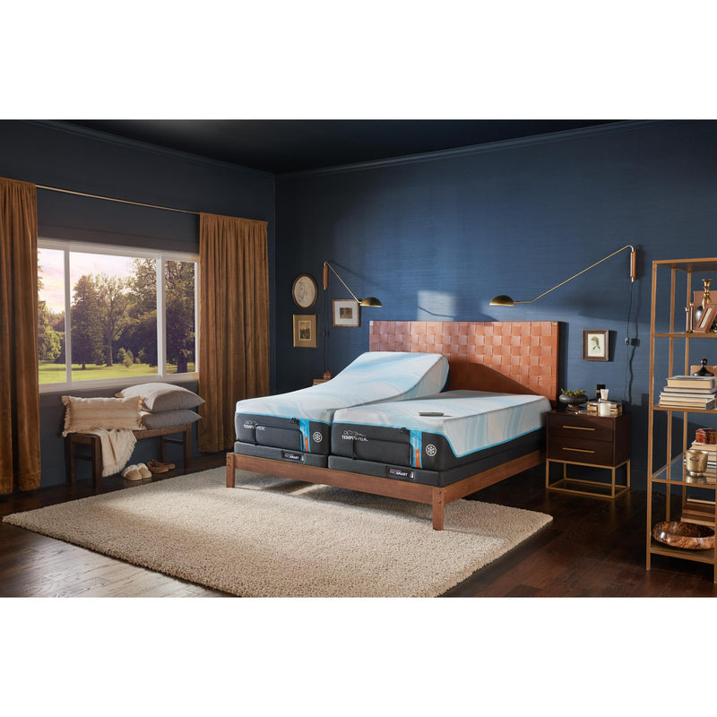  Tempur-Pedic Tempur-LuxeBreeze® Firm Mattress (Queen) IMAGE 11